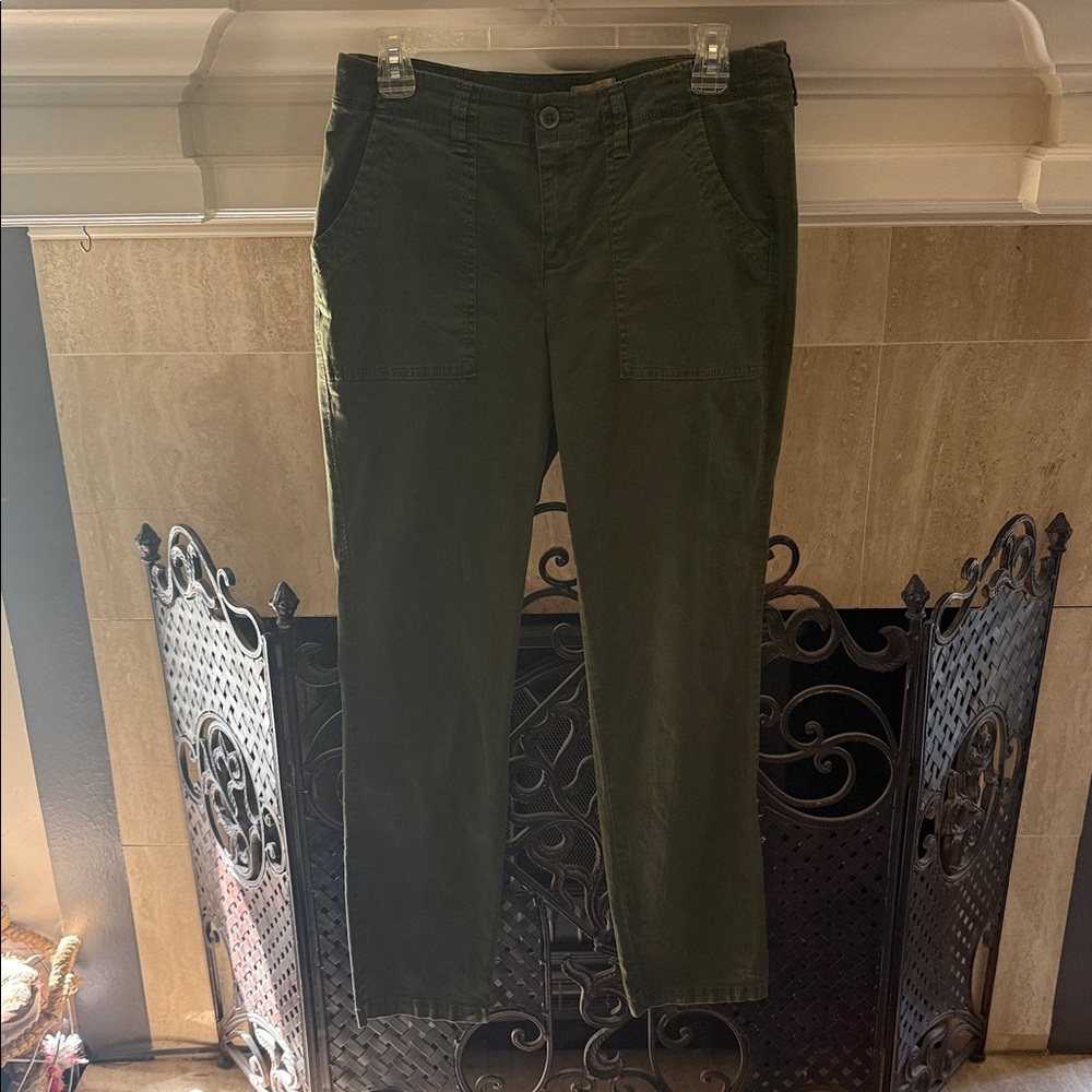 Old navy Olive Green Casual Pants size 8